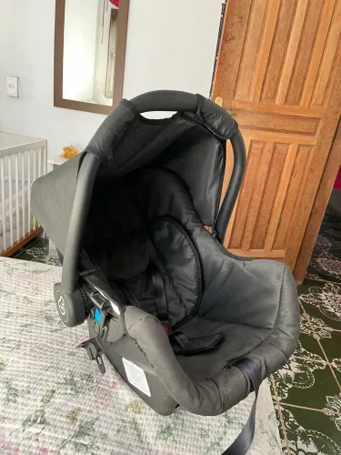 Bebê conforto em ótimo estado