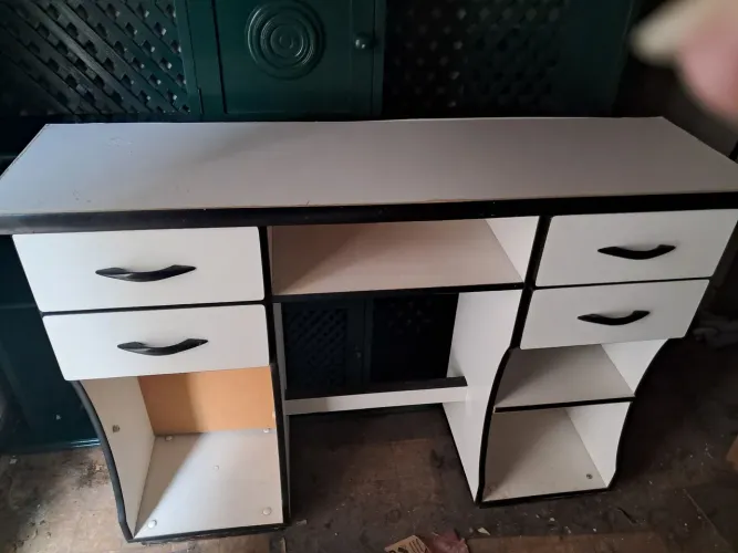 Vendo escrivaninha escritório. 450 reais