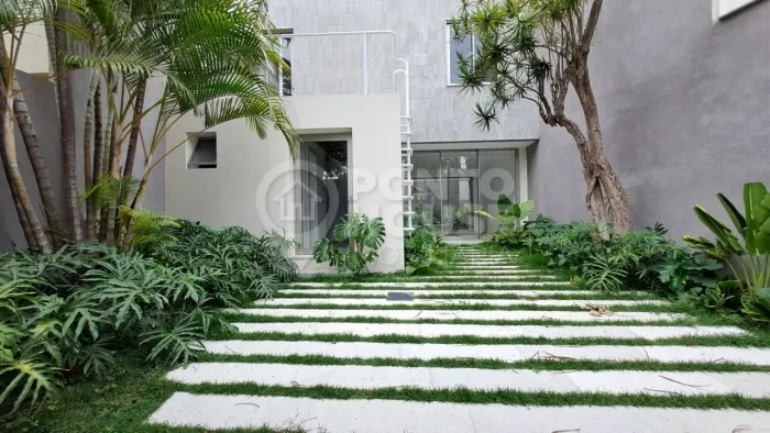 Casa à venda Planalto Paulista, nova, 2 suítes, 2 vagas, no melhor local, 8 x 20