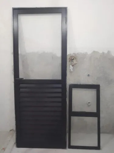 PORTA E JANELA