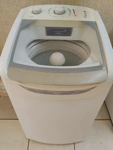 Máquina de lavar roupa Electrolux 8 kilos