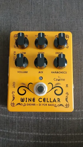 Pedal preamp para contrabaixo extremamente novo.