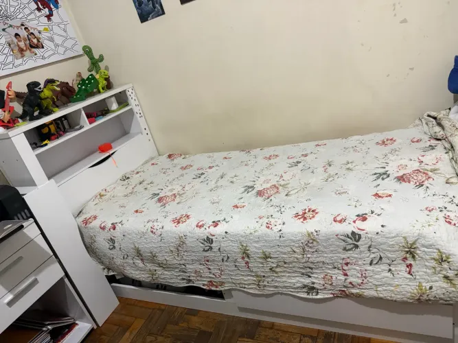 Cama de solteiro com baú e gaveta 