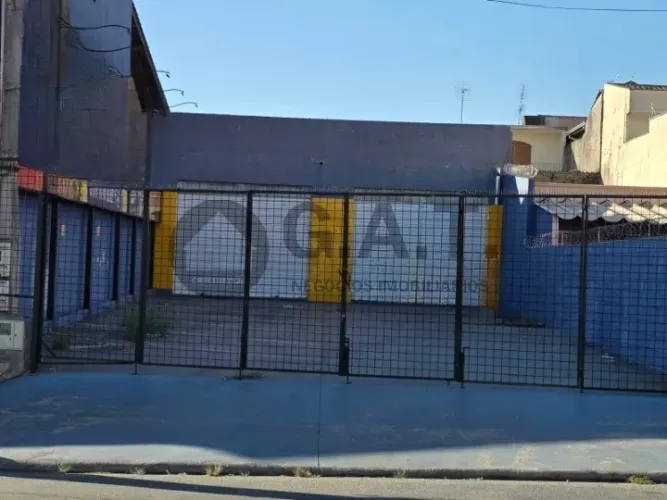 Sala Comercial para Locação em Sorocaba-SP, Bairro Jardim Santa Cecília: 2 Banheiros!