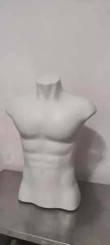Manequins