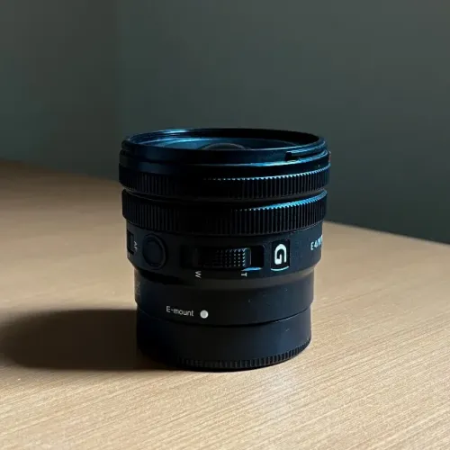 Lente Sony E PZ 10-20 mm F4 G APS-C