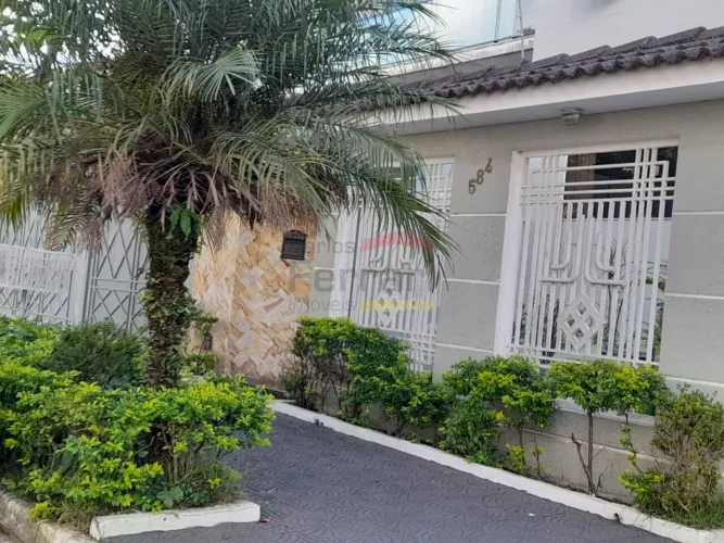 Sobrado 4 dormitórios 4 suites 3 vagas 450m²