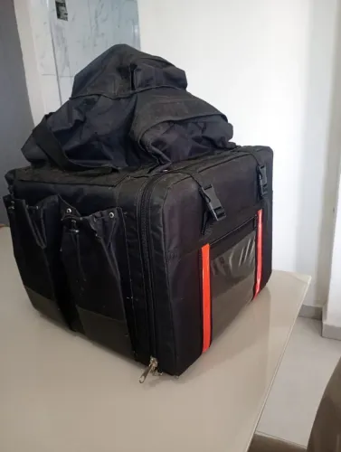 Bag delivery + Capacete Norisk 