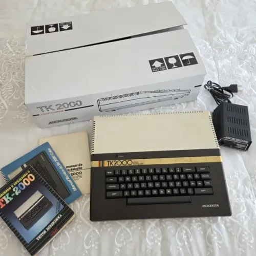 Impecável TK 2000 64K Microdigital Clássico