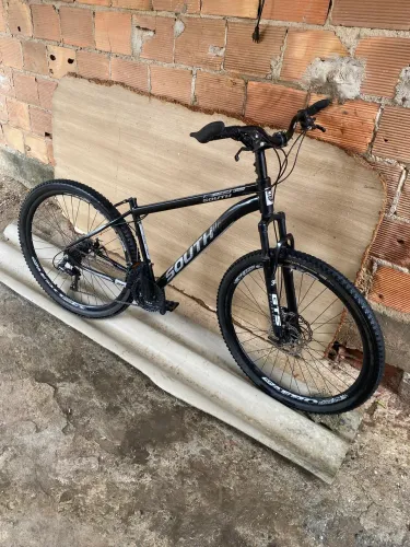 Vendo bicicleta estilo rj barato 700 reais pra sair hoje 