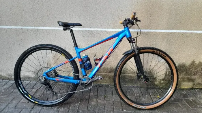 Bike TSW hurry aro 29" - Tamanho M. - Suspensão AR- 11v Shimano Deore Slx