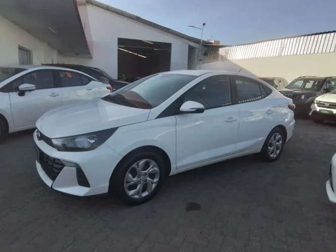 Hyundai HB20S Comfort Plus 1.0 Flex 12V Mec. 2024