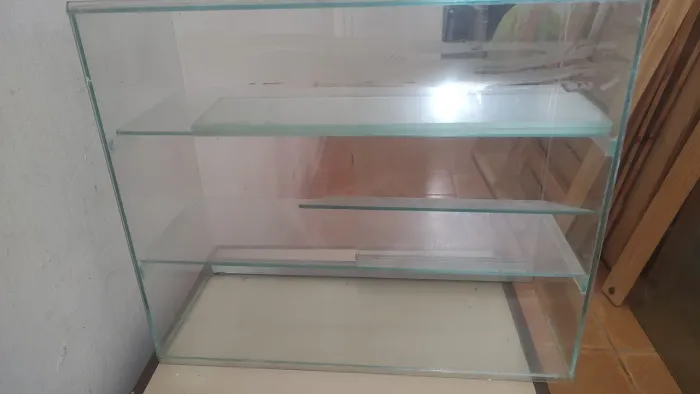 Vitrine de vidro para doces, salgados ou materiais escolares