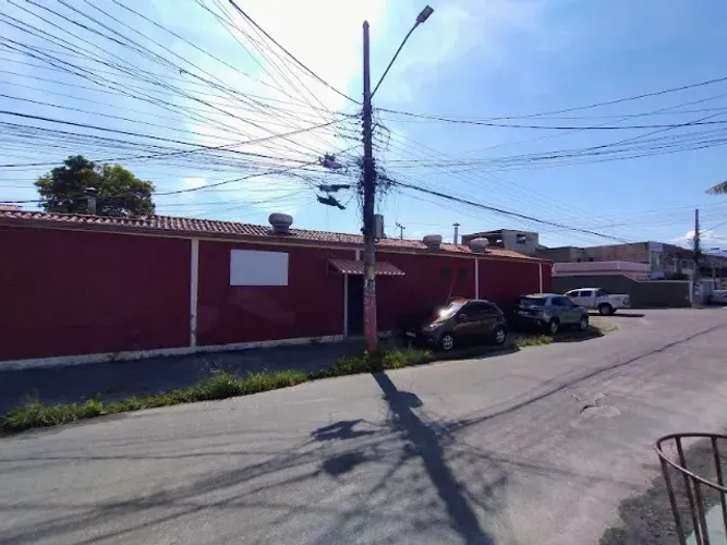 750 m², 2 salões, recepção, 52 Placas solar, 2 Câmaras Frigoríficas, À 150 do Prezunic