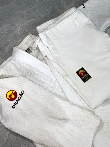 KIMONO DRAGÃO EXPORT BRANCO - PADRÃO CBJ