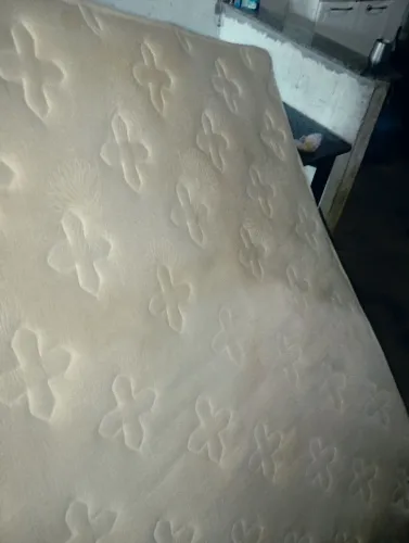 Colchão Ortobom de casal ensacados de molas 