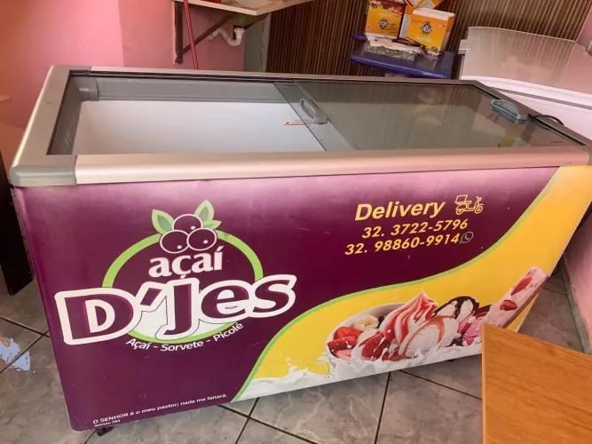 Vendo freezer Fricon 2 tampas de vidro