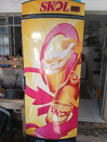 Cervejeira expositora