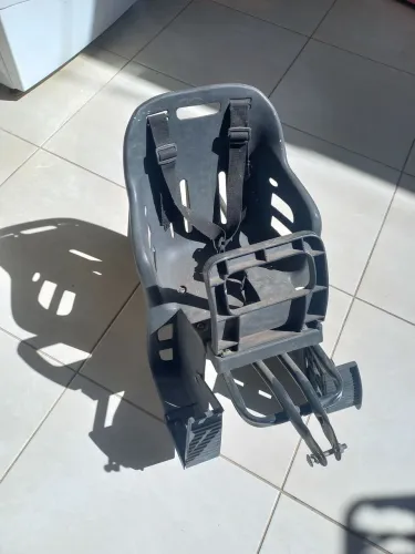 Cadeirinha infantil para bicicleta 70reais