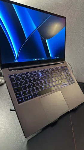 Samsung Galaxy Book4 i7-1355U 16GB RAM 512GB SSD Iris Xe 15,6"