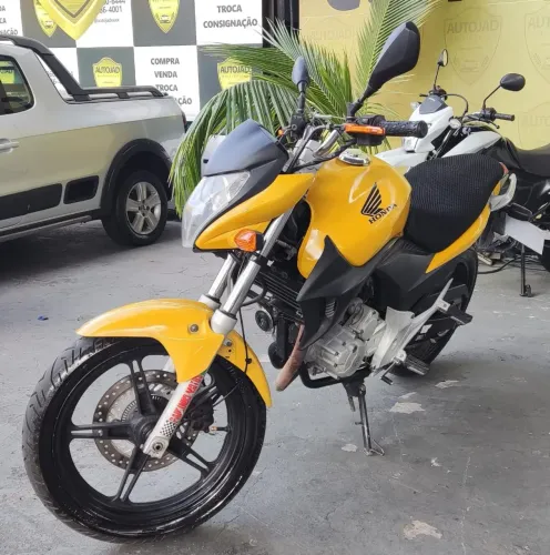 CB300