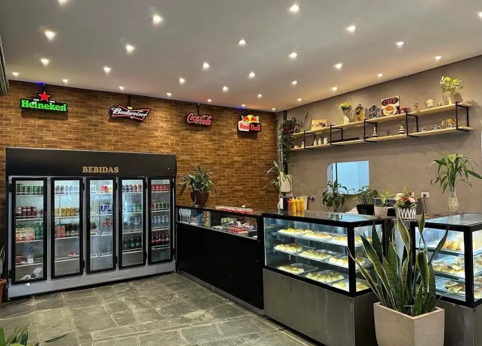 Geladeira 5 portas Kofisa 220