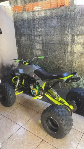 Quadriciclo Honda TRX400