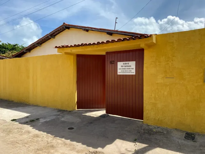 Alugo casa