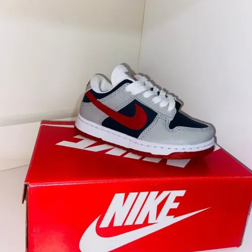 Tênis Nike Dunk Low Tam26