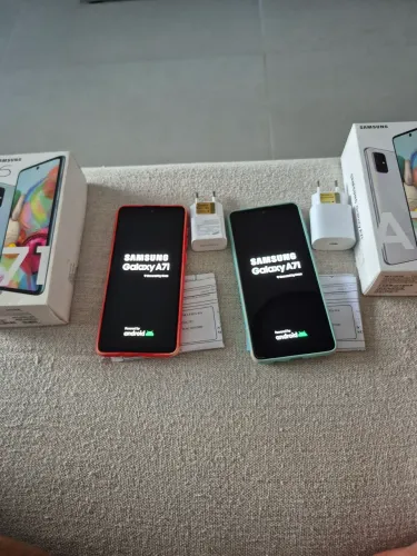 Vendo 02 celulares Samsung A71, em ótimo  estado