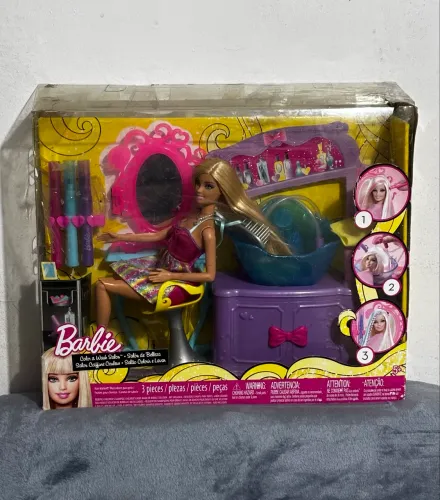 BARBIE HAIRTASTIC COLOR & WASH SALON 2011 (LACRADA E ORIGINAL!)