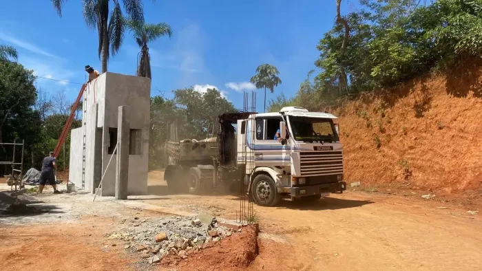 1m - terreno para venda tem 2000 metros quadrados em Almeida Prado - Igaratá - SP