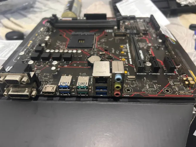 Placa mãe b450m - defeito no dual channel