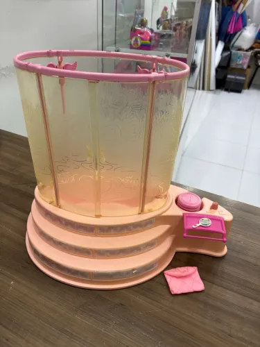 Barbie Banho de Glamour - banheira da estrela