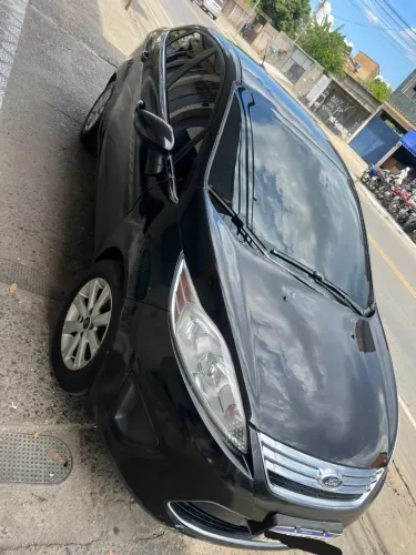 Ford Fiesta Sedan SE 1.6 16V Flex 4P 2012