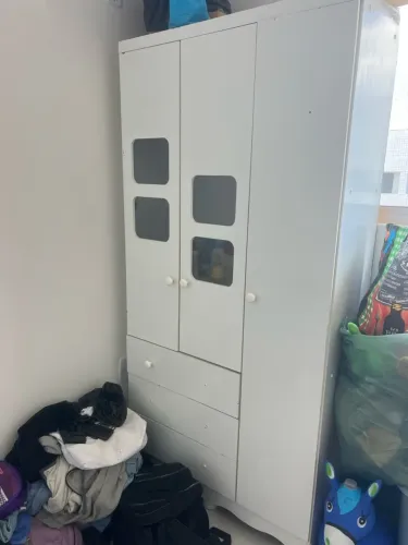 Guarda roupa infantil