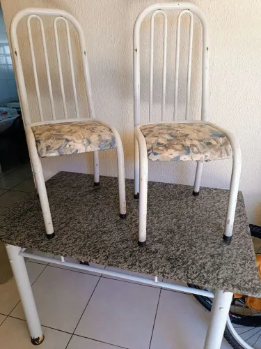 Mesa Metal com Granito e 2 cadeiras 