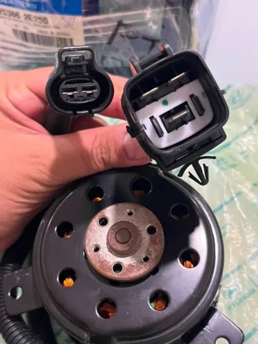 Motor Ventoinha eletroventilador Original-Hyundai Tucson 2006 a 2016 com dois chicotes 12V