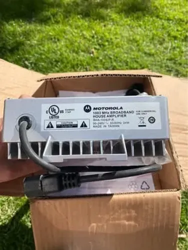 Amplificador de Sinal. Motorola 1003 MHz Broadband House Amplifier BHA -100 S/P -