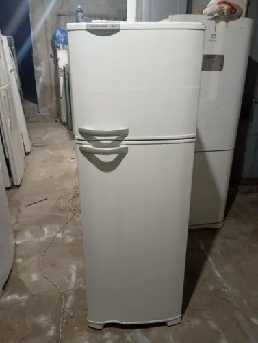 Geladeira Eletrolux Frost Free