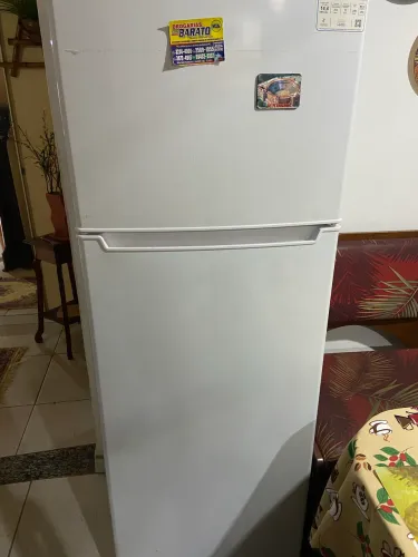 Geladeira Semi Nova 290L