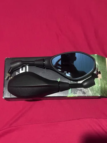 Vendo retrovisor de F800 com lente azul