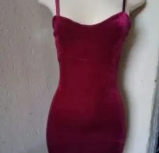 Vestido vinho veludo