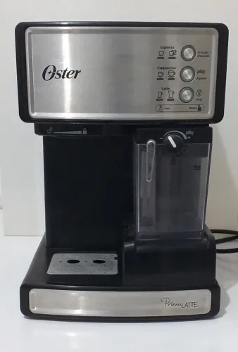 Cafeteira Espresso OSTER Primalatte Inox 