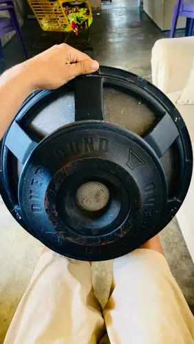 Grave de 15 polegadas