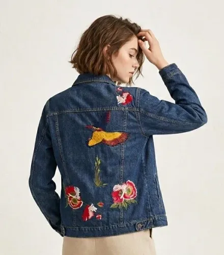 Jaqueta Jeans Bordada Spezzato