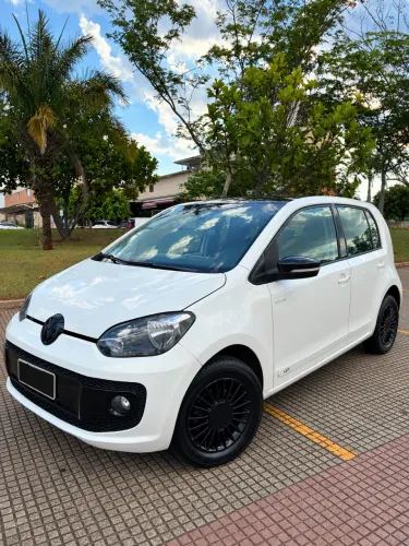 Volkswagen Up! Move 1.0 TSI Total Flex 12V 5P 2017