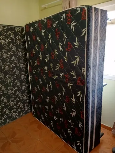 Vendo cama box e colchão casal