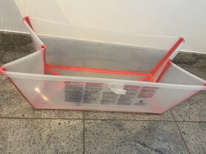 Banheira dobrável Stokke rosa