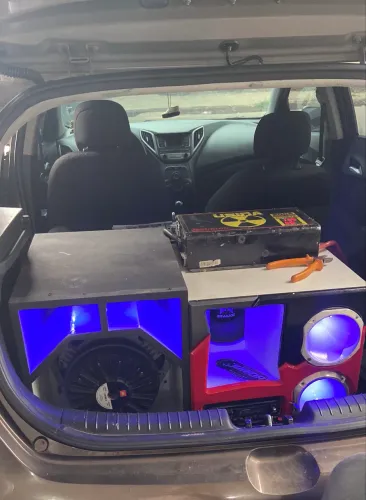 VENDO CAIXA DE SOM TRIO